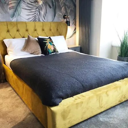 The Hive At Poppi-red هوكسهيد