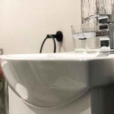 The Hive At Poppi-red فندق مبيت وإفطار 4*