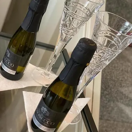 فندق مبيت وإفطار The Hive At Poppi-red