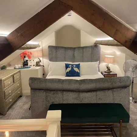 فندق مبيت وإفطار The Hive At Poppi-red هوكسهيد