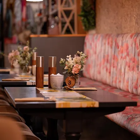 فندق مبيت وإفطار The Hive At Poppi-red هوكسهيد