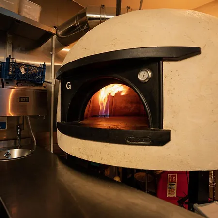 The Hive At Poppi-red فندق مبيت وإفطار هوكسهيد