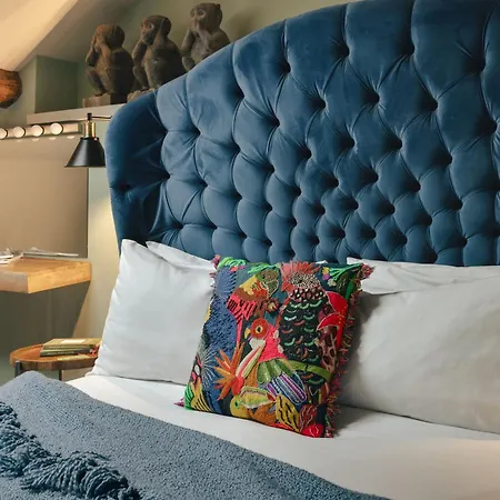 The Hive At Poppi-red Bed & Breakfast