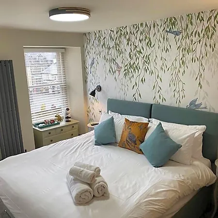 The Hive At Poppi-red 4* Hawkshead