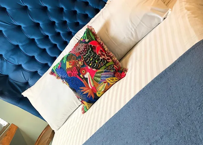 Bed & Breakfast The Hive At Poppi-red 4*