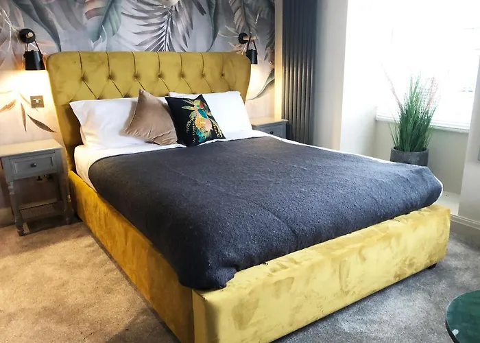 The Hive At Poppi-red Hawkshead