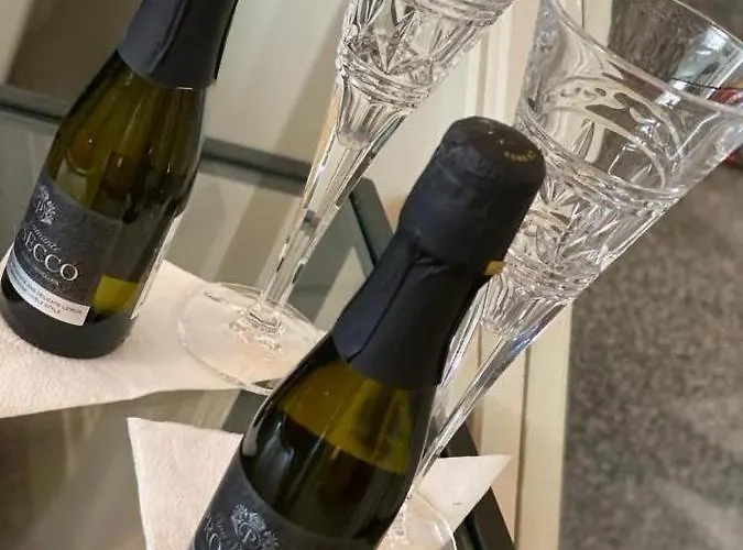 Bed & Breakfast The Hive At Poppi-red